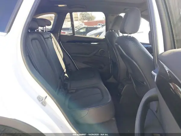 WBXHU7C31J5L04886 2018 BMW X1 - Image 8