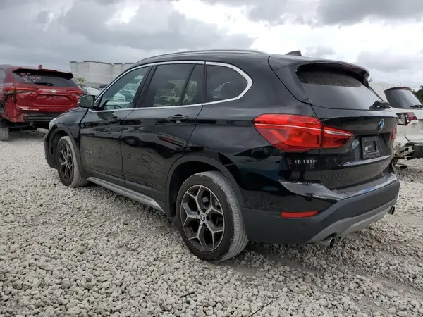 WBXHU7C31J5L05150 2018 BMW X1 - Image 2