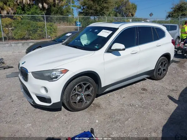 WBXHU7C31J5L07593 2018 BMW X1 - Image 2