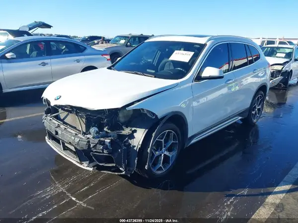 WBXHU7C31J5L07755 2018 BMW X1 - Image 2