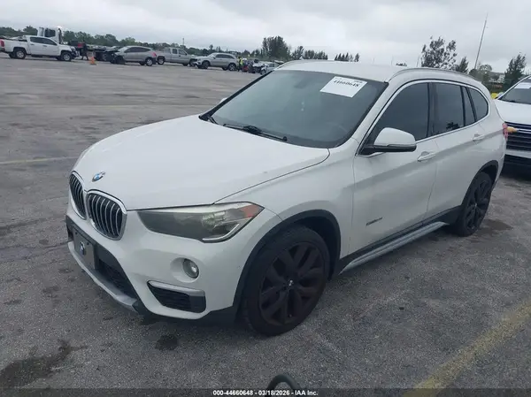 WBXHU7C32H5H32544 2017 BMW X1 - Image 2