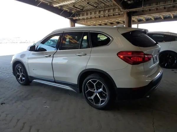 WBXHU7C32H5H33225 2017 BMW X1 - Image 2