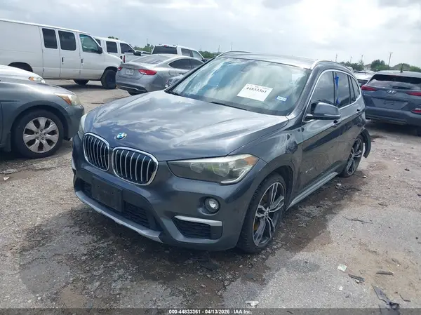 WBXHU7C32H5H33483 2017 BMW X1 - Image 2