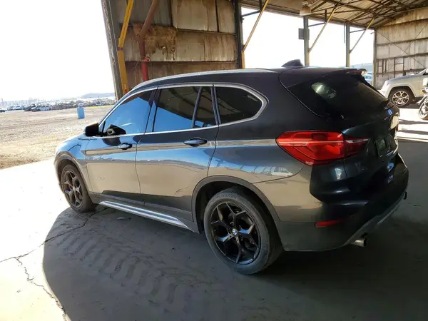 WBXHU7C32H5H35752 2017 BMW X1 - Image 2