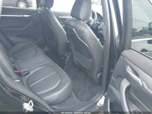 WBXHU7C32H5H36514 2017 BMW X1 - Image 8