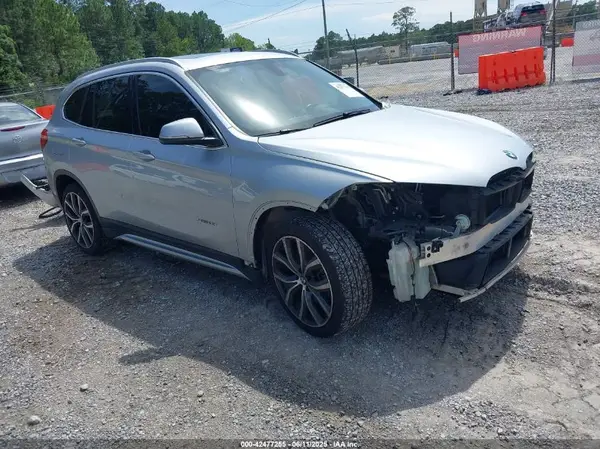 WBXHU7C32H5H37646 2017 BMW X1 - Image 1