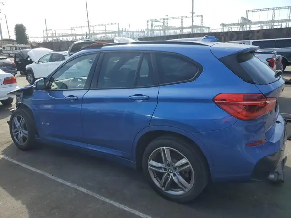 WBXHU7C32H5H38179 2017 BMW X1 - Image 2