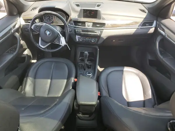 WBXHU7C32HP925374 2017 BMW X1 - Image 8
