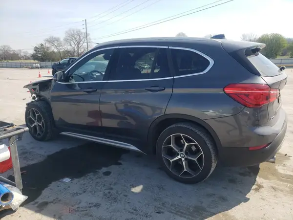 WBXHU7C32J3H42508 2018 BMW X1 - Image 2