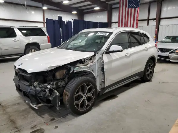 WBXHU7C32J3H43903 2018 BMW X1 - Image 1