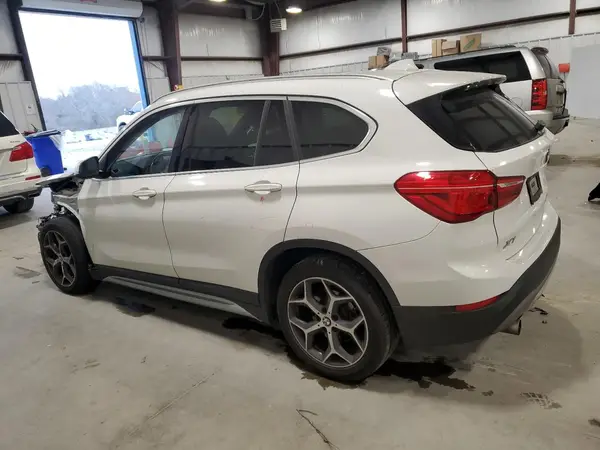 WBXHU7C32J3H43903 2018 BMW X1 - Image 2