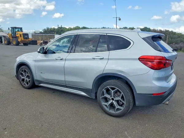 WBXHU7C32J5H39726 2018 BMW X1 - Image 2