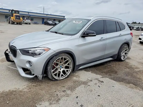 WBXHU7C32J5H41847 2018 BMW X1