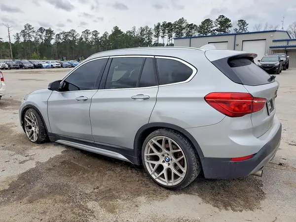 WBXHU7C32J5H41847 2018 BMW X1 - Image 2