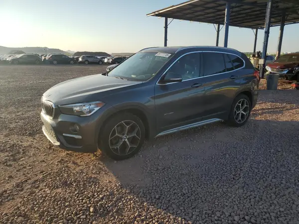 WBXHU7C32J5H41881 2018 BMW X1 - Image 1