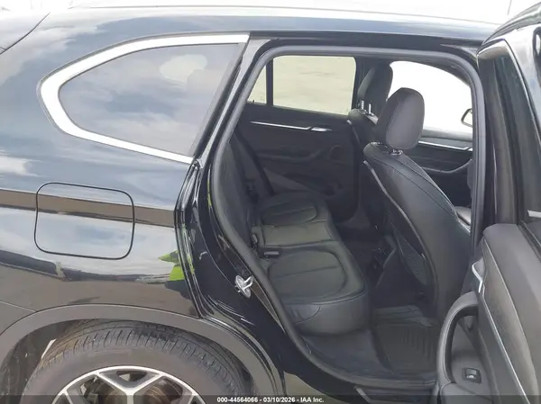 WBXHU7C32J5H42934 2018 BMW X1 - Image 8