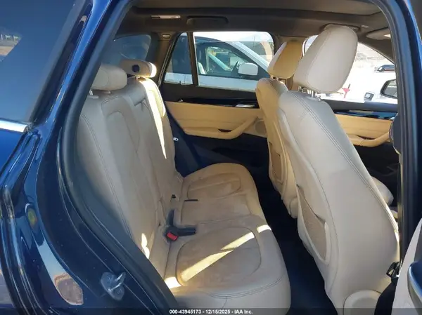 WBXHU7C32J5H43498 2018 BMW X1 - Image 8