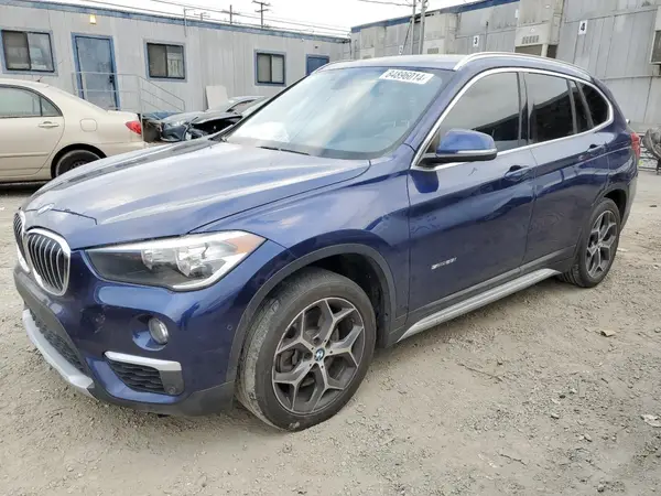 WBXHU7C32J5H43565 2018 BMW X1 - Image 1