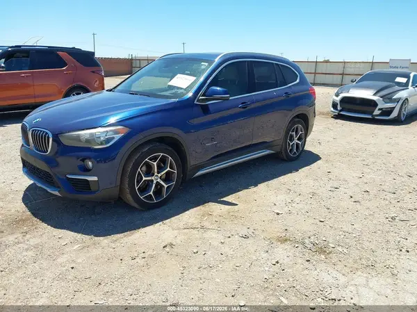 WBXHU7C32J5H44523 2018 BMW X1 - Image 2