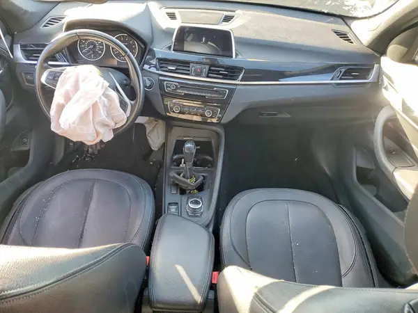 WBXHU7C32J5H44893 2018 BMW X1 - Image 8