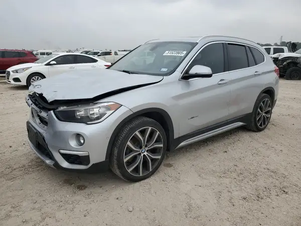 WBXHU7C32J5L05237 2018 BMW X1 - Image 1