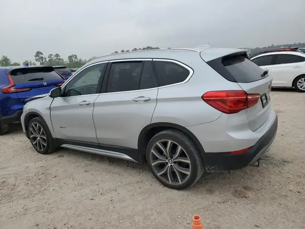 WBXHU7C32J5L05237 2018 BMW X1 - Image 2