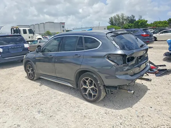 WBXHU7C32J5L06565 2018 BMW X1 - Image 2