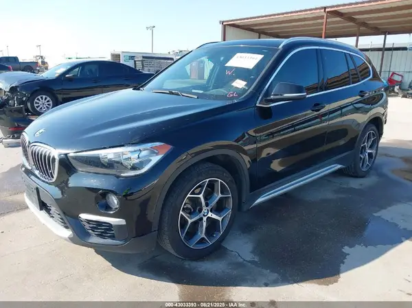 WBXHU7C32J5L07442 2018 BMW X1 - Image 2