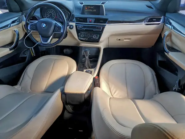 WBXHU7C33H5H32861 2017 BMW X1 - Image 8