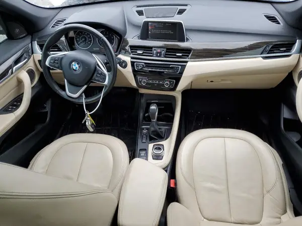 WBXHU7C33H5H34013 2017 BMW X1 - Image 8