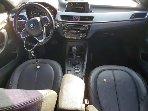 WBXHU7C33H5H34304 2017 BMW X1 - Image 8
