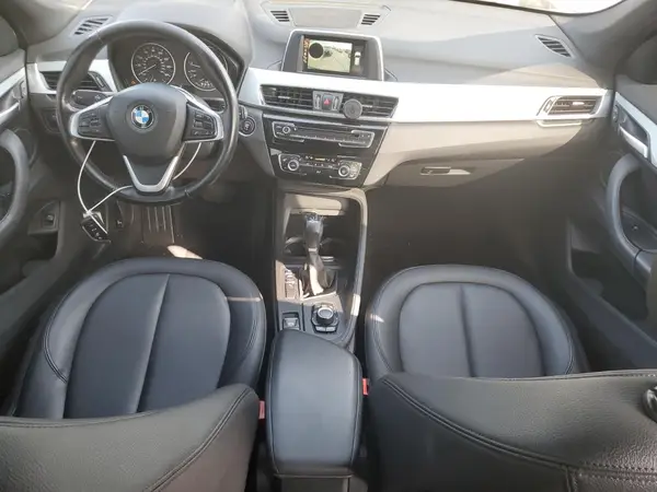 WBXHU7C33H5H35422 2017 BMW X1 - Image 8