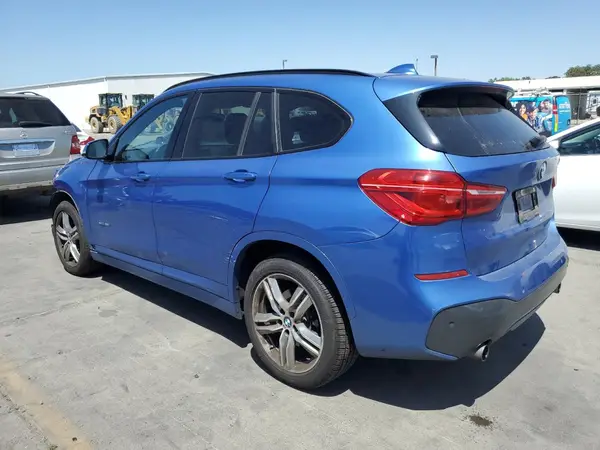 WBXHU7C33H5H36800 2017 BMW X1 - Image 2