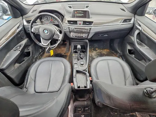 WBXHU7C33H5H36912 2017 BMW X1 - Image 8