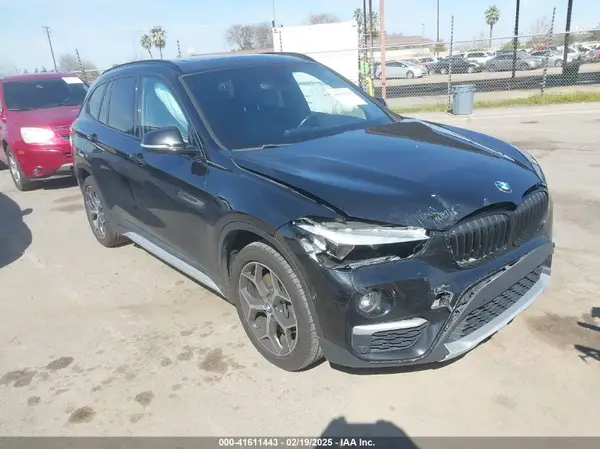 WBXHU7C33H5H37901 2017 BMW X1 - Image 1