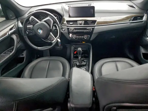 WBXHU7C33HP924766 2017 BMW X1 - Image 8