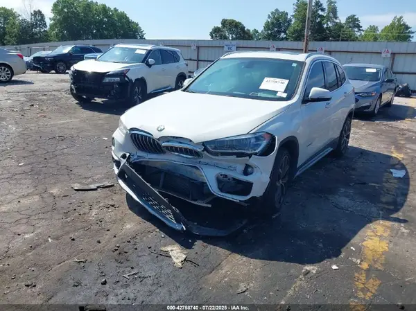 WBXHU7C33HP925058 2017 BMW X1 - Image 2