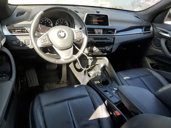 WBXHU7C33J3H42663 2018 BMW X1 - Image 8