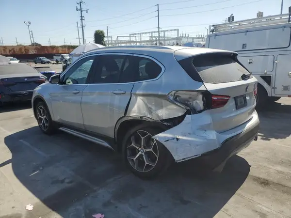 WBXHU7C33J3H42680 2018 BMW X1 - Image 2