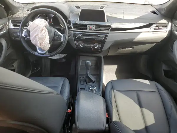 WBXHU7C33J3H44090 2018 BMW X1 - Image 8