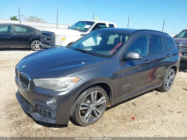 WBXHU7C33J5H38892 2018 BMW X1 - Image 2