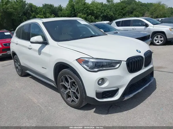 WBXHU7C33J5H43042 2018 BMW X1