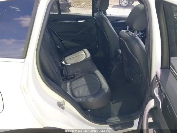 WBXHU7C33J5H43476 2018 BMW X1 - Image 8