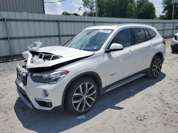 WBXHU7C33J5L05361 2018 BMW X1 - Image 1