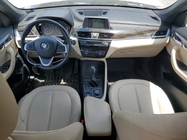 WBXHU7C33J5L05361 2018 BMW X1 - Image 8