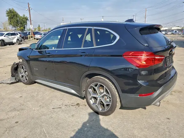 WBXHU7C33J5L05411 2018 BMW X1 - Image 2