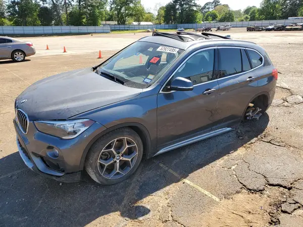 WBXHU7C33J5L07272 2018 BMW X1 - Image 1