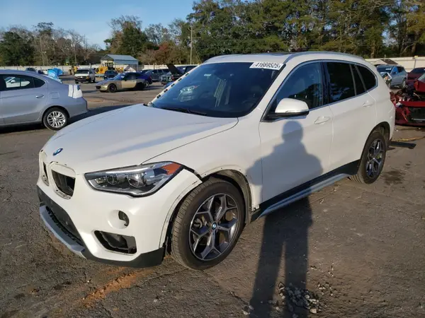 WBXHU7C33J5L08180 2018 BMW X1 - Image 1