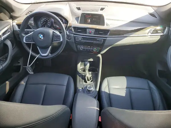 WBXHU7C33J5L08275 2018 BMW X1 - Image 8