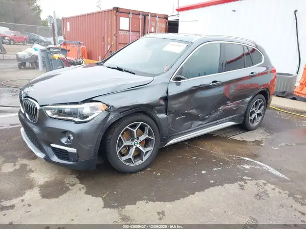 WBXHU7C34H5D71687 2017 BMW X1 - Image 2